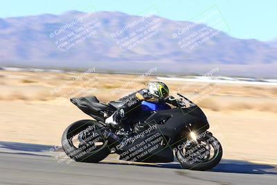 media/Jan-09-2022-SoCal Trackdays (Sun) [[2b1fec8404]]/Turn 8 (1045am)/